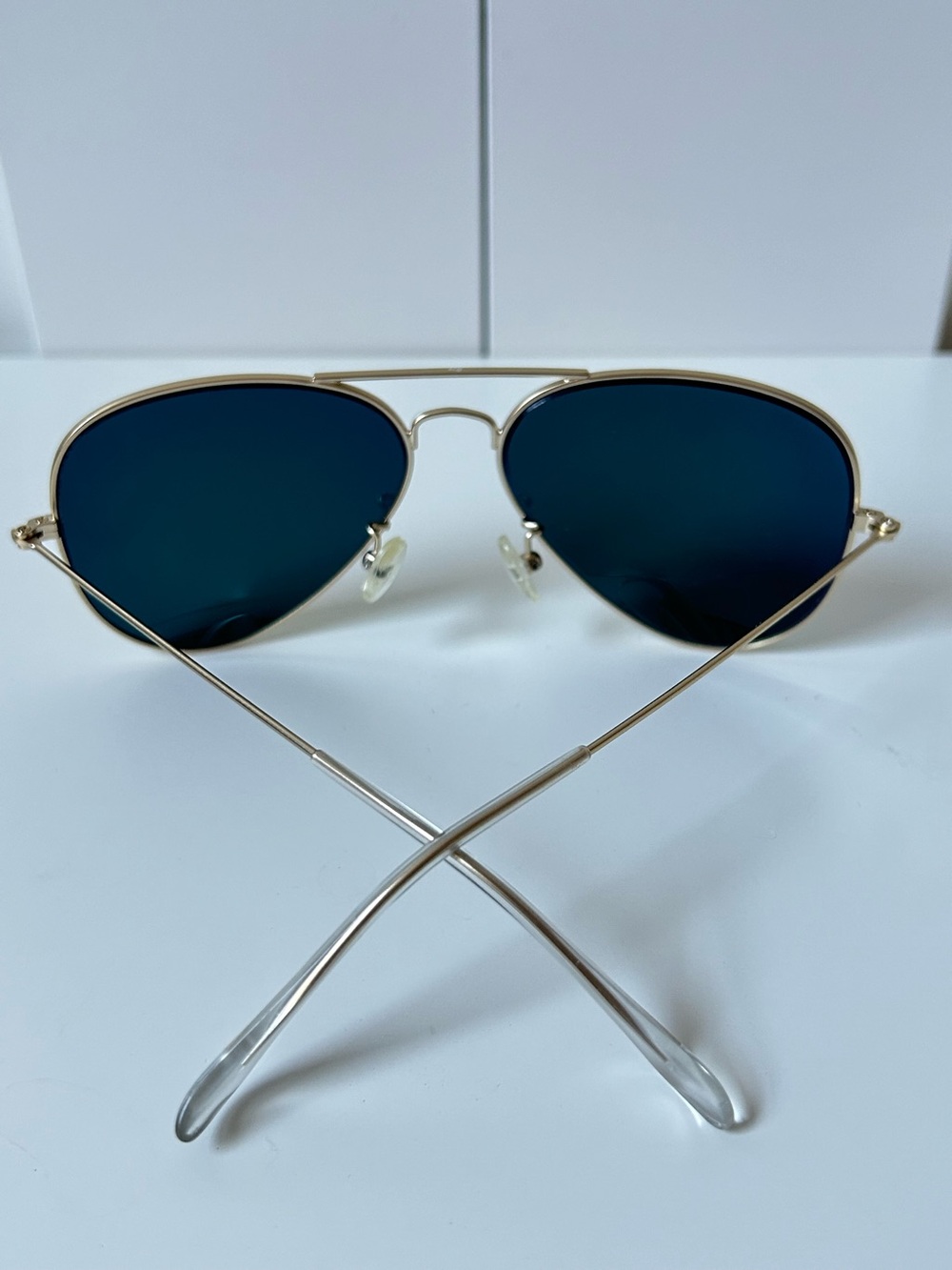 AQS Mirrored Aviator Sunglasses in Gold Finish - Picture 4 of 10